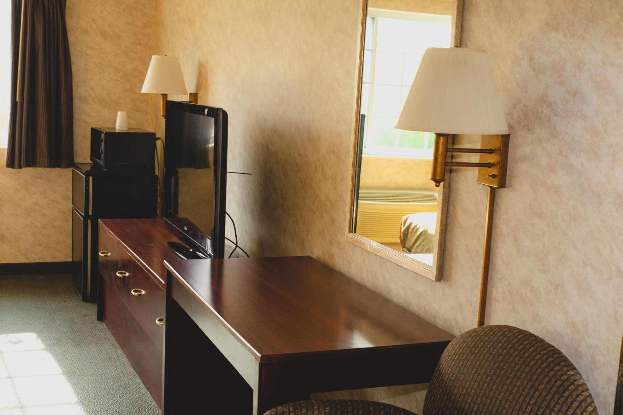 By Marifah Hotel